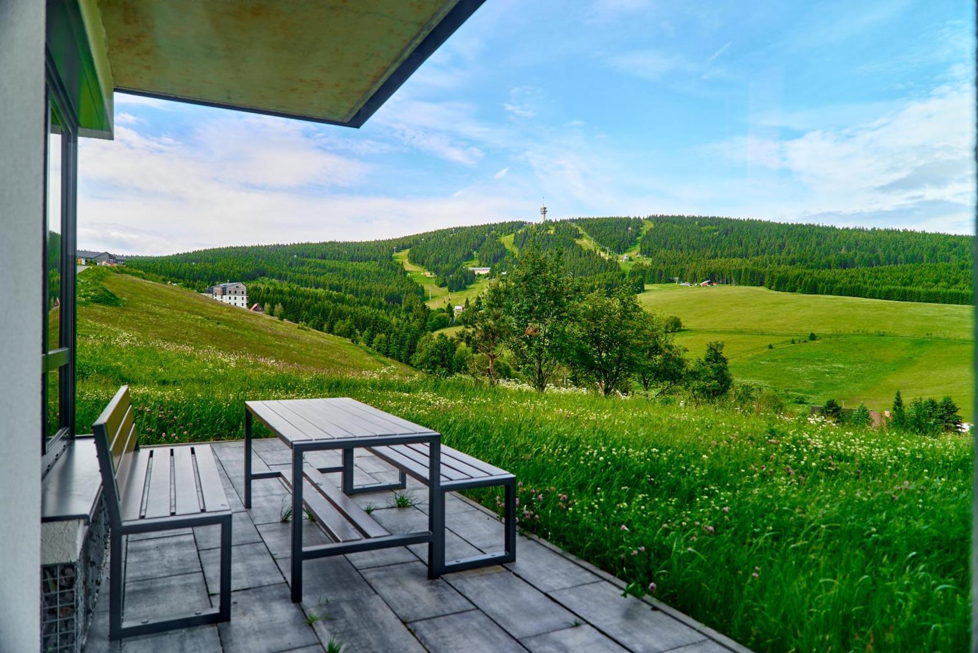Vyhledy Bez Hranic By Mountain Ways Appartement Loučná pod Klínovcem Buitenkant foto
